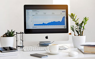 乐鱼体育官网投注-“快艇冲浪：东三叉湖赛场成为极速竞速的最佳舞台”